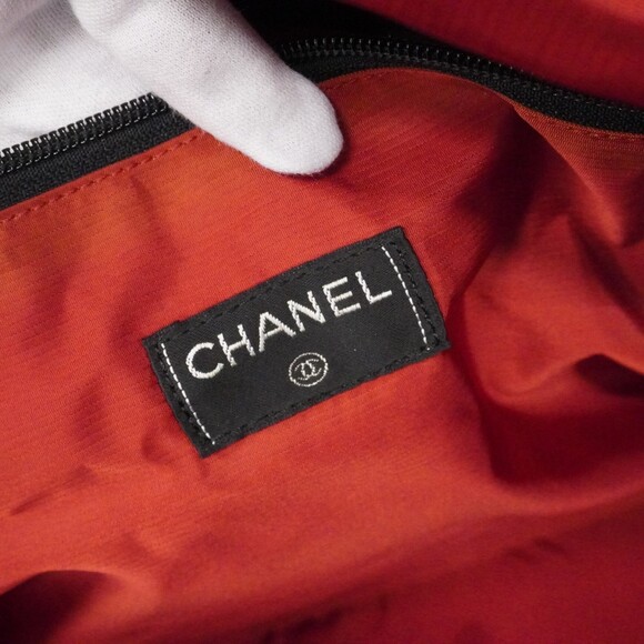 Chanel Boston Bag (Old Travel) Nylon Black for Men and Women - Picture 5 of 16